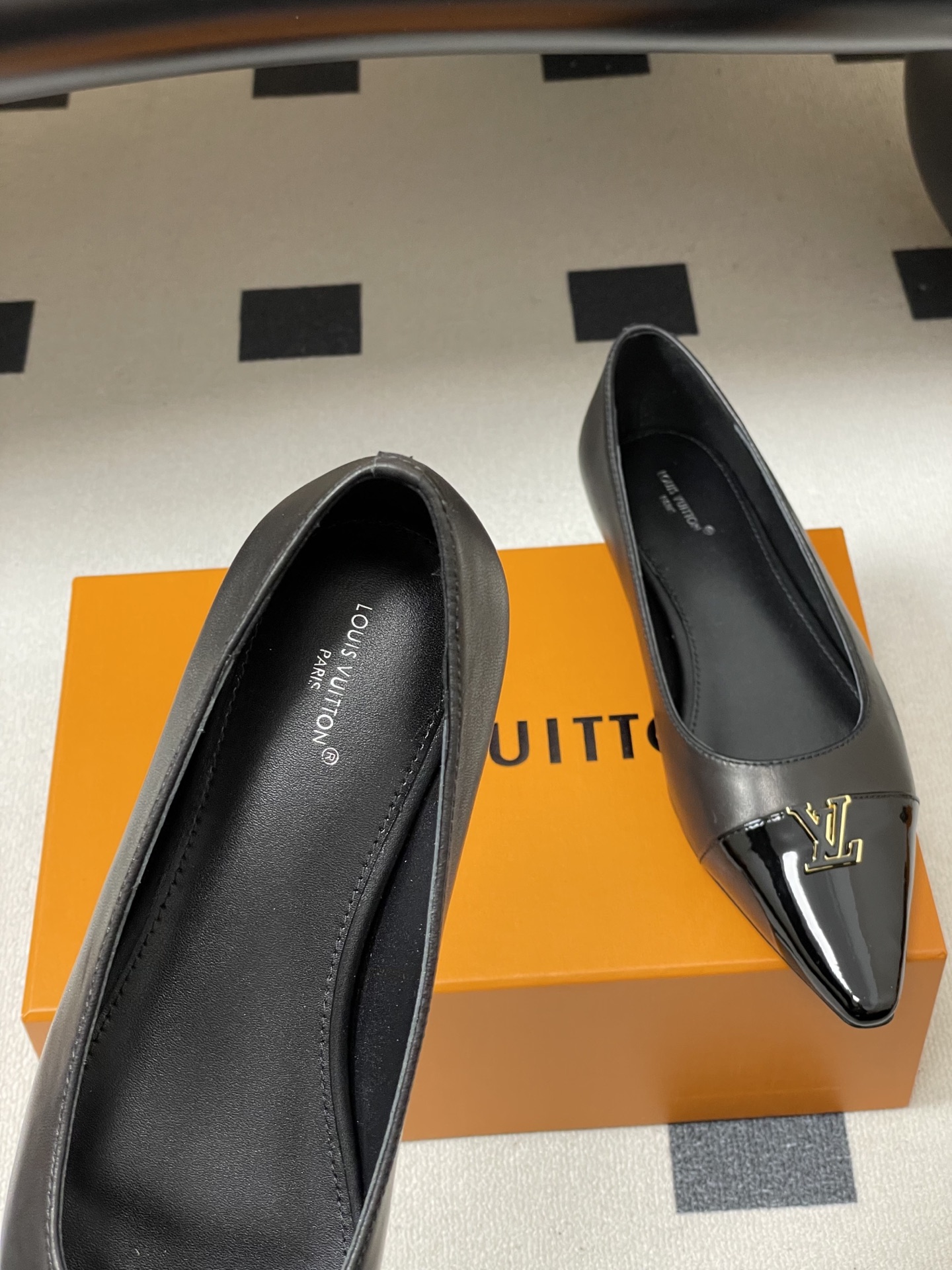 Women's high heels